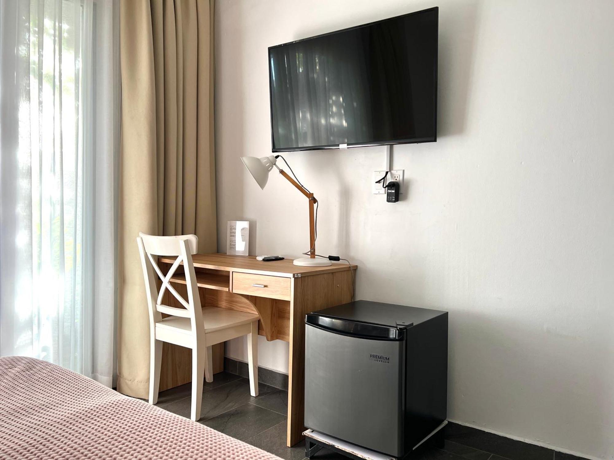 Villa Famiri Boutique Hotel Παραμαρίμπο Εξωτερικό φωτογραφία