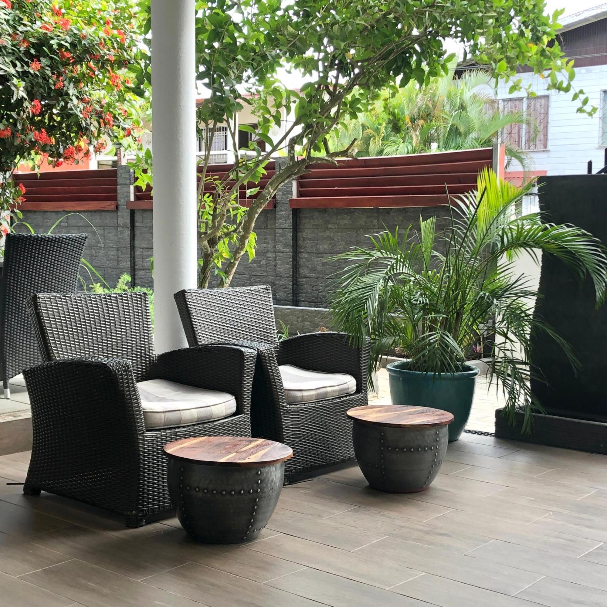 Villa Famiri Boutique Hotel Παραμαρίμπο Εξωτερικό φωτογραφία