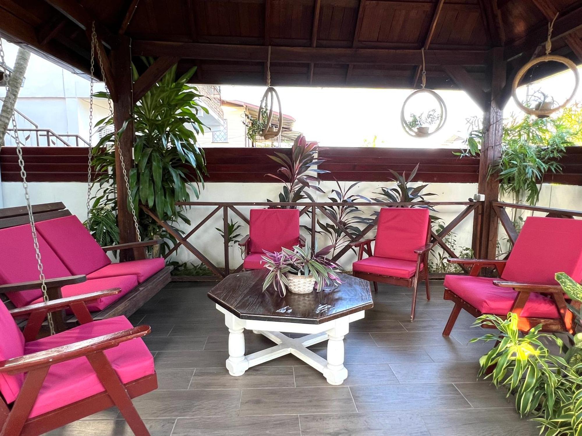 Villa Famiri Boutique Hotel Παραμαρίμπο Εξωτερικό φωτογραφία